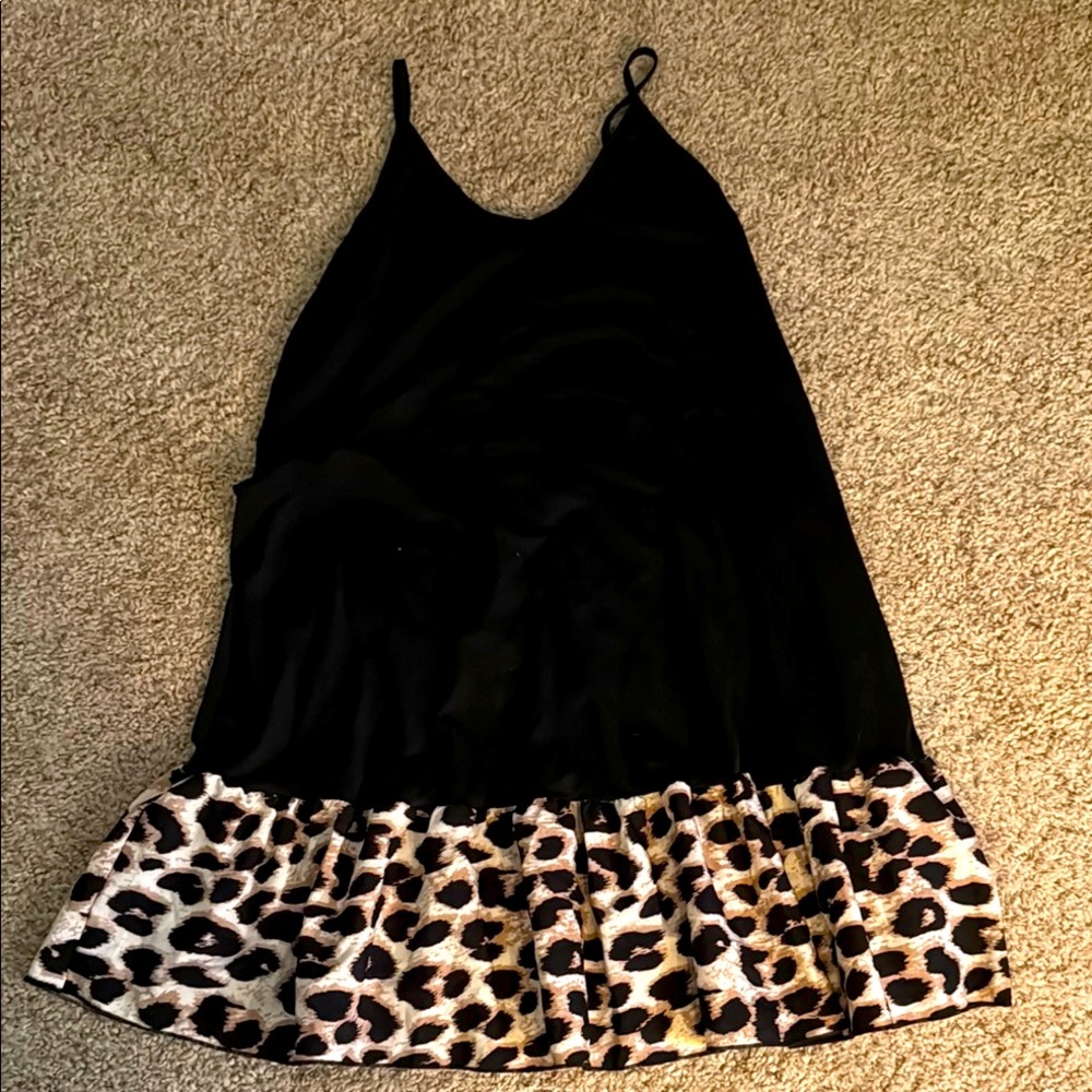 Black and leopard top